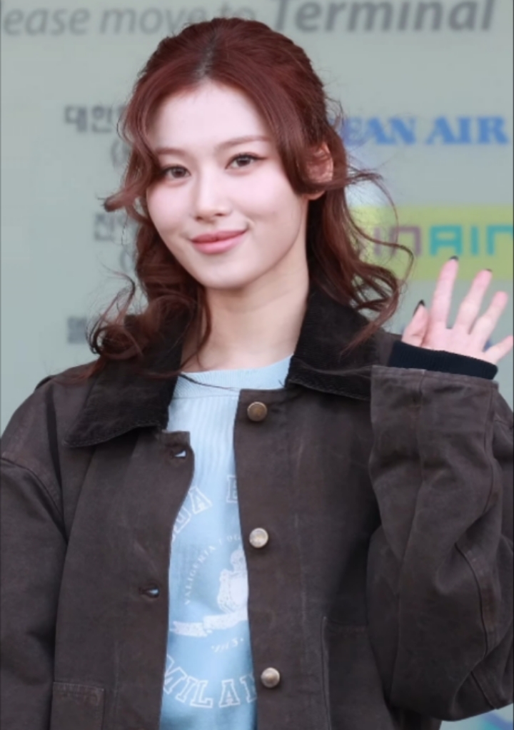 サナ
