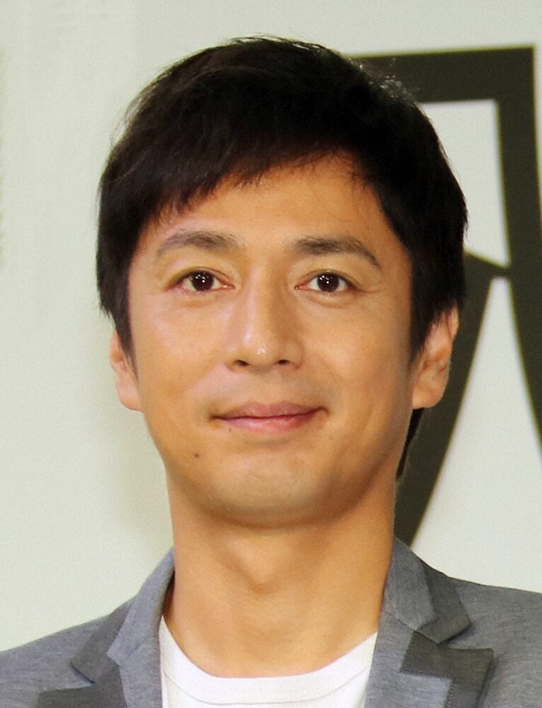 徳井義実の現在の彼女は？