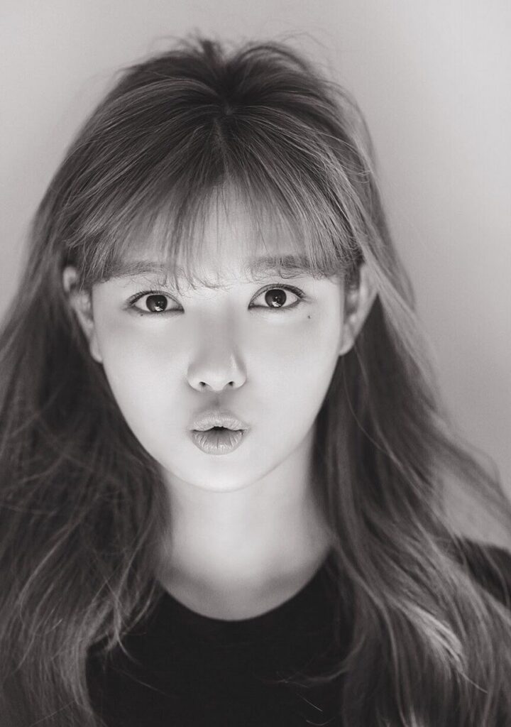 V（テテ）の歴代彼女7人目：キム・ユジョン（2020年頃）