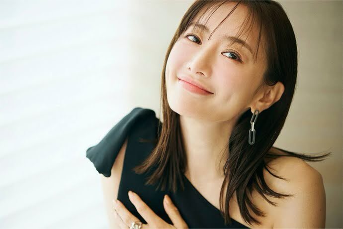 山田裕貴の歴代彼女12人目|松本まりか（2021年頃）