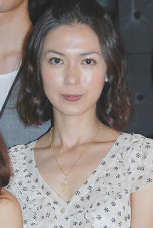 田口淳之介の歴代彼女2人目：小嶺麗奈（2007年頃 〜 2021年・2022年頃）