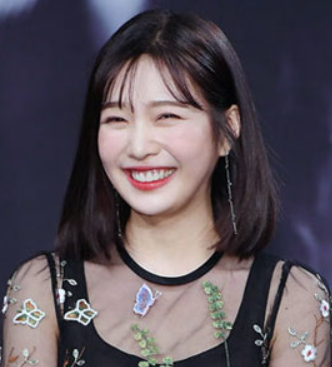ウ・ドファンの歴代彼女2人目：ジョイ（Red Velvet）　2018年頃