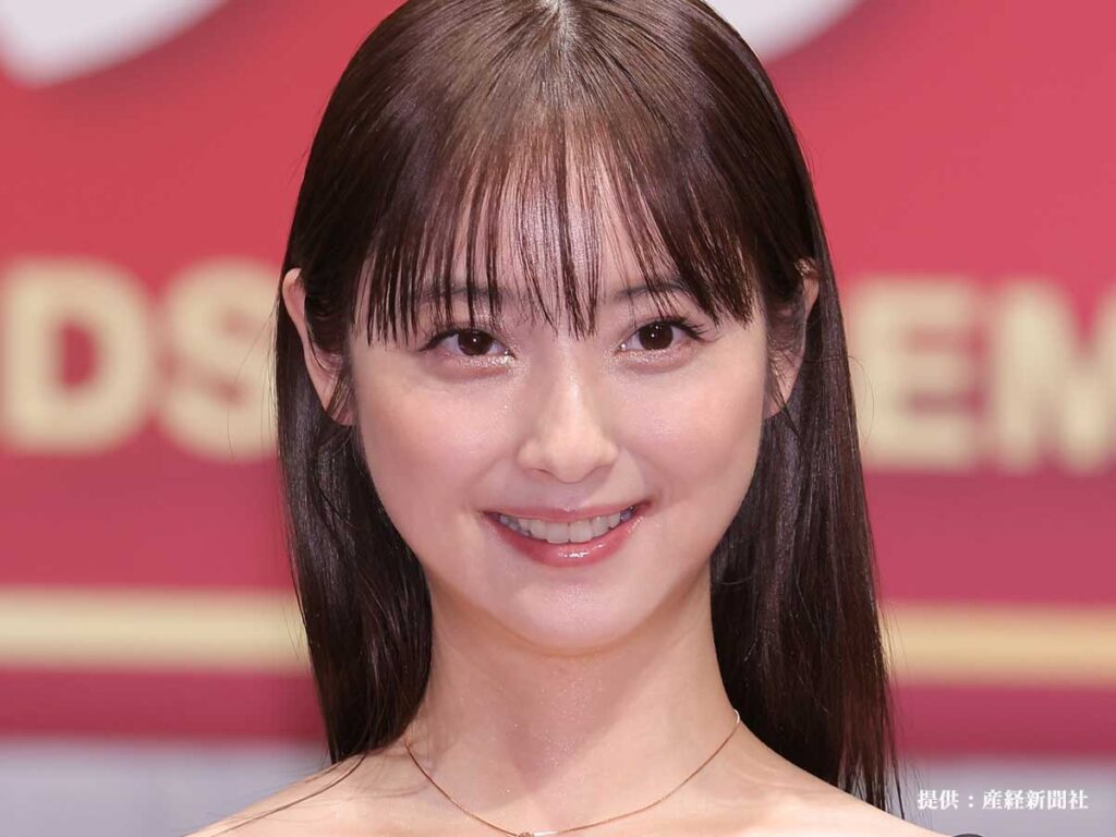中村倫也の歴代彼女3人目：佐々木希（2010年頃～）