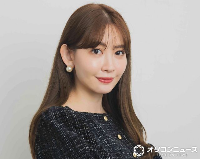 中村倫也の歴代彼女4人目：小嶋陽菜（2012年～2014年頃）