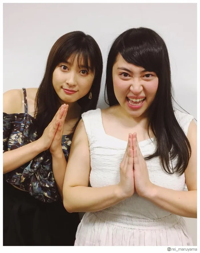 土屋太鳳、自身のモノマネ芸人・丸山礼と“初対面”2ショットも公開 - モデルプレス
