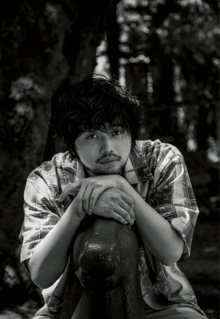 King Gnu・井口 理インタビュー｜何者をも蹴散らしてゆく、 懐に優しさを忍ばせて