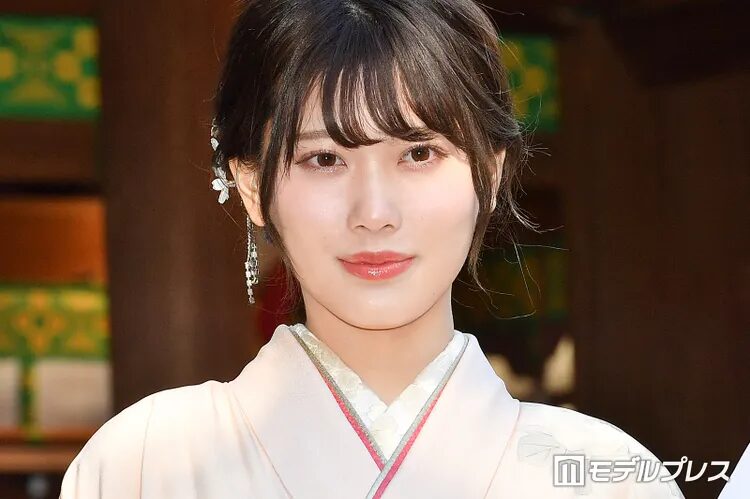 岸優太の歴代彼女2人目：伊藤純奈（2014年頃）