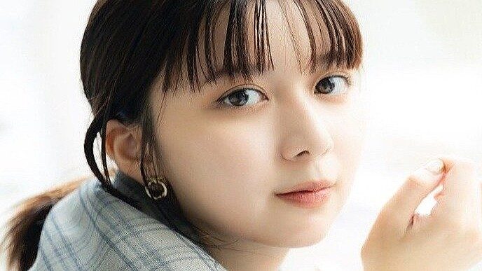 岸優太の歴代彼女3人目：上白石萌歌（2017年頃）