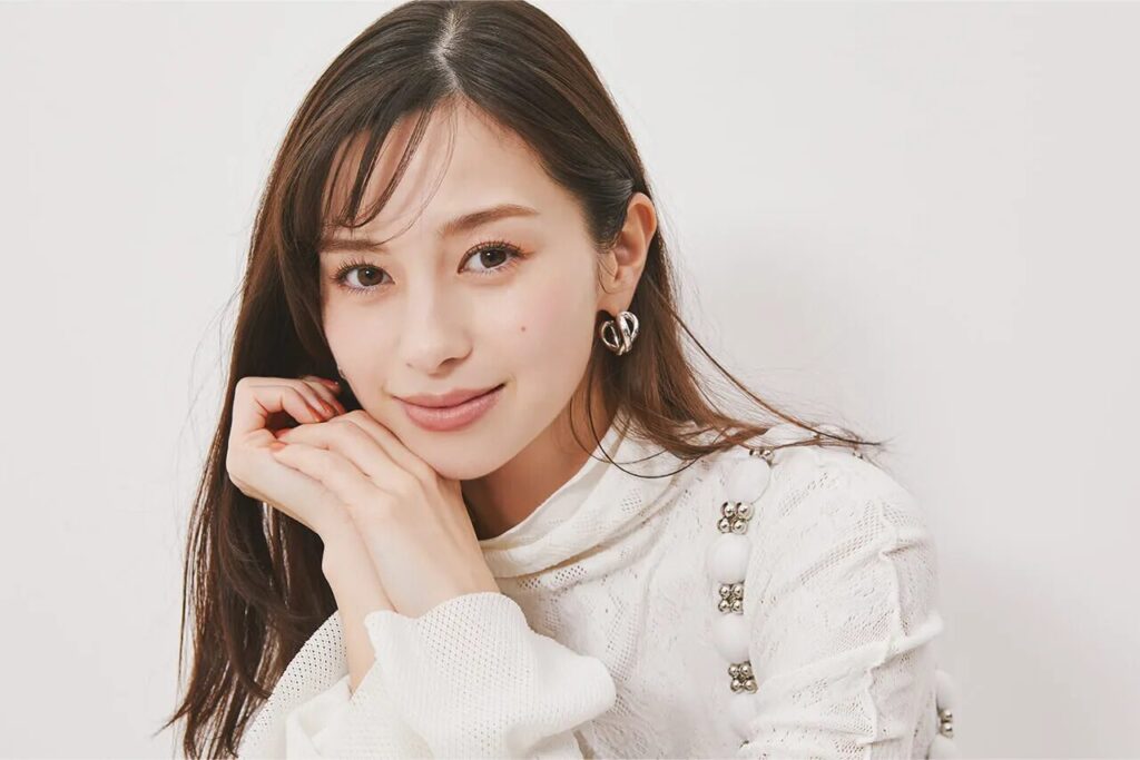 岸優太の歴代彼女5人目：中条あやみ（2018年頃）