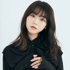 白濱亜嵐の歴代彼女1人目：峯岸みなみ＜2013年＞