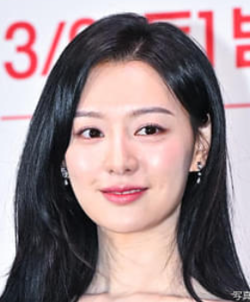 ソン・ソックの歴代彼女3人目：キム・ジウォン（噂）