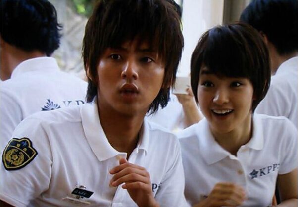 藤ヶ谷太輔の歴代彼女7人目:剛力彩芽(2012年頃)