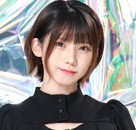 スタンミの歴代彼女2人目:えなこ