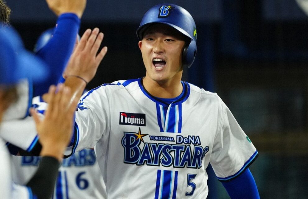 
引用元：毎日新聞　DeNAのスタメン捕手は松尾汐恩！東と先発バッテリーは初　“名コンビ”山本がソフトバンクにトレード　https://mainichi.jp/articles/20260512/spp/sp0/001/225000c