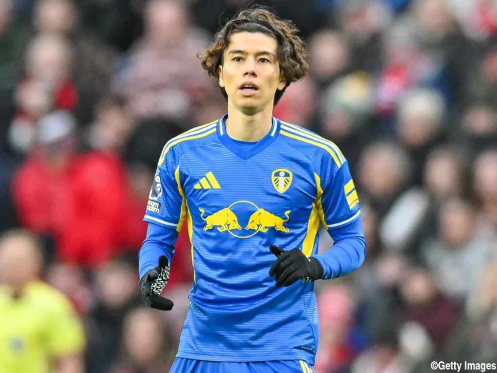 試合中の田中碧
