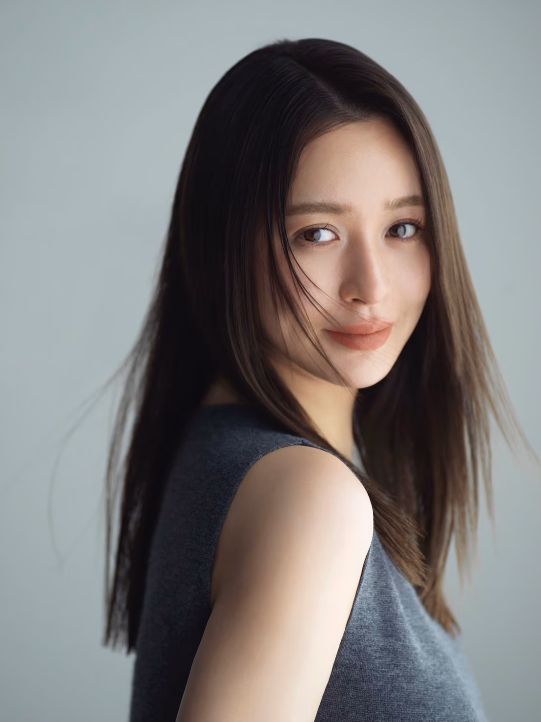 東海オンエアりょうの歴代彼女2人目：野崎萌香