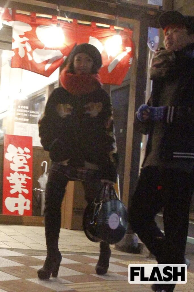 2世ミュージシャンと深夜デート、映像作家と沖縄帰省…“恋多き女優”二階堂ふみが最後に選んだ過去最大の“曲者”芸人
