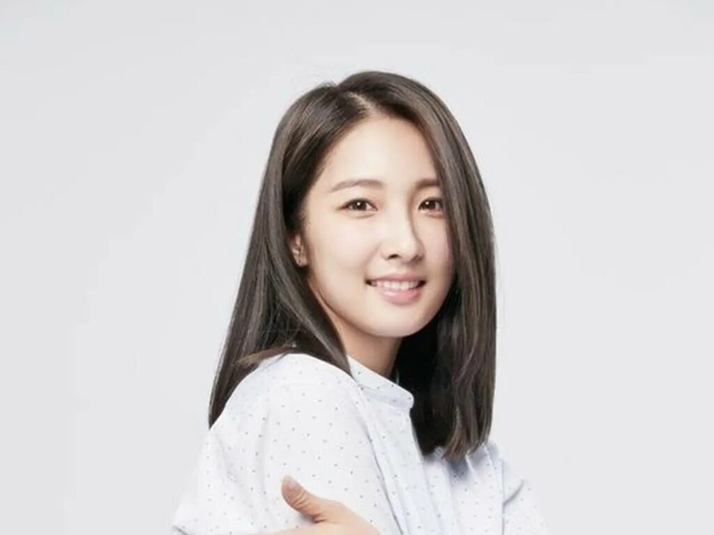 パク・ヒョンシクの歴代彼女1人目：元4Minute ソン・ジヒョン（2012年〜2013年頃）