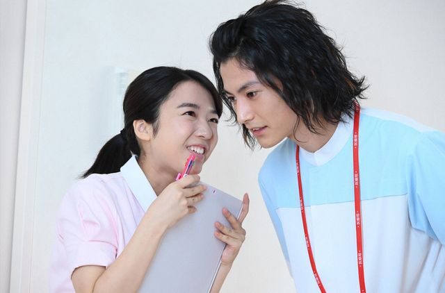 渡邊圭祐の歴代彼女1人目:上白石萌音(2020年頃)