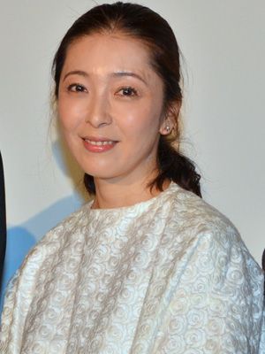 有森也実、独身と聞き脚本家もビックリ 結婚観明かす｜シネマトゥデイ