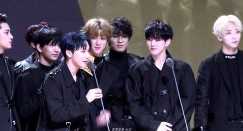 ももtwiceの歴代彼氏3人目：SEVENTEEN ジョンハン（時期不明）