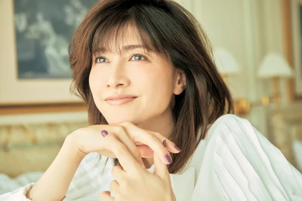 内田有紀:30歳で女優復帰 離れたからこそ分かること、当時の思いも 初登場の「STORY」で“リスタート”