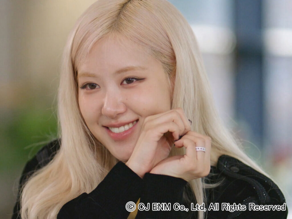 ROSÉ(ロゼ)がBLACKPINKメンバーへの想いを告白!「APT.」の世界的ヒットの裏側や