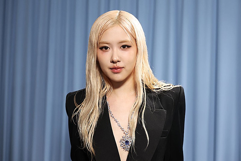 BLACKPINKのロゼ、人目に付かないよう老婦人に変装したエピソードを明かす | Daily News | Billboard