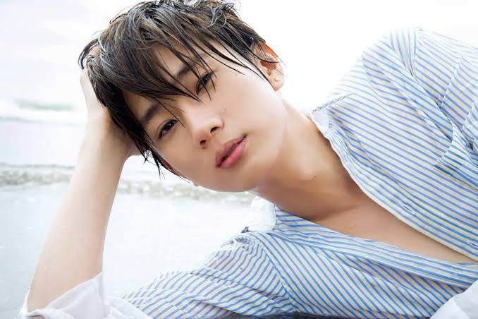 江口拓也のプロフィールと経歴