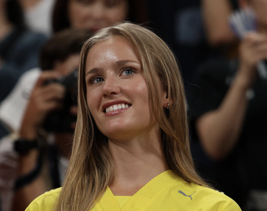 デュプランティスの歴代彼女1人目：デジレ・イングランダー（2020年6月〜現在）