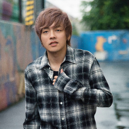 篠崎愛の歴代彼氏3人目：前川紘毅（2014年頃）