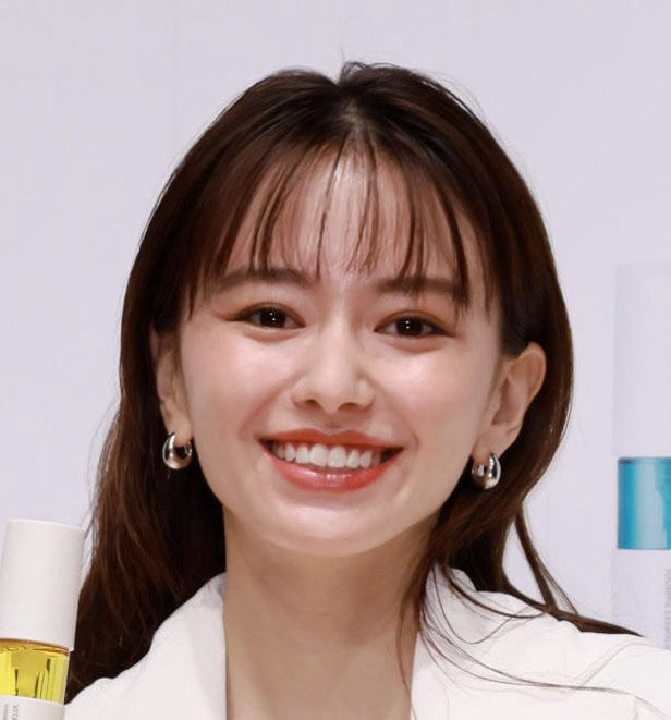 山本舞香のプロフィールと経歴